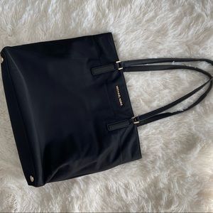 Michael Kors Navy ‘morgan’ nylon tote